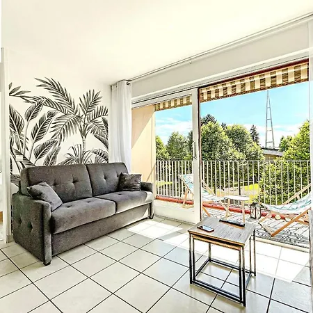 Apartment 1 Bedroom With Balcony *